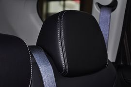 2011款三菱欧蓝德劲界