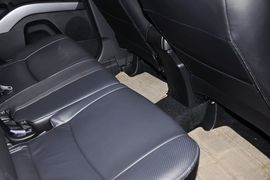 2011款三菱欧蓝德劲界