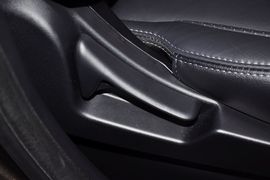 2011款三菱欧蓝德劲界