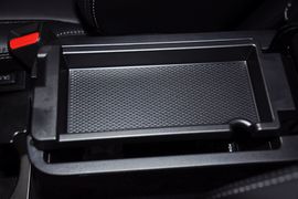 2011款三菱欧蓝德劲界