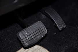 2011款三菱欧蓝德劲界