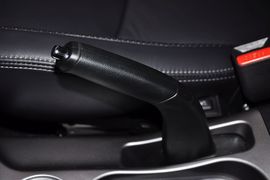 2011款三菱欧蓝德劲界