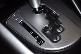 2011款三菱欧蓝德劲界