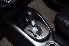 2011款三菱欧蓝德劲界