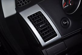 2011款三菱欧蓝德劲界