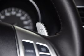 2011款三菱欧蓝德劲界