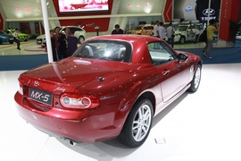 马自达MX-5