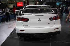 三菱蓝瑟翼豪陆神