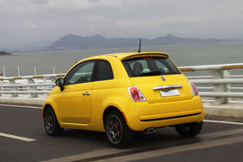 全新菲亚特500试驾