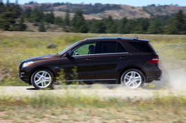 2012款奔驰ML海外试驾实拍