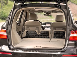 2012款奔驰ML海外试驾实拍