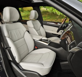 2012款奔驰ML海外试驾实拍