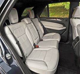 2012款奔驰ML海外试驾实拍