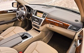 2012款奔驰ML海外试驾实拍