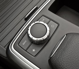 2012款奔驰ML海外试驾实拍