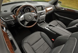 2012款奔驰ML海外试驾实拍