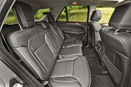 2012款奔驰ML海外试驾实拍