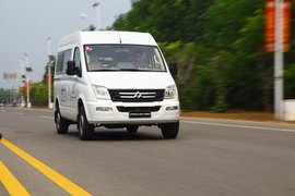 2011款上汽大通V80密云试驾