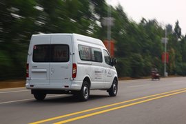 2011款上汽大通V80密云试驾