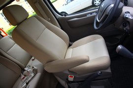 2011款上汽大通V80密云试驾