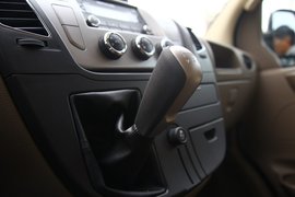 2011款上汽大通V80密云试驾