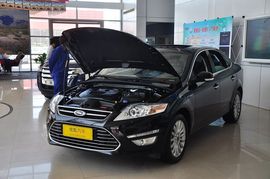 2011款长安福特蒙迪欧致胜2.0T