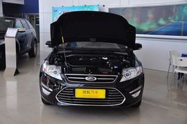 2011款长安福特蒙迪欧致胜2.0T