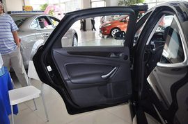 2011款长安福特蒙迪欧致胜2.0T