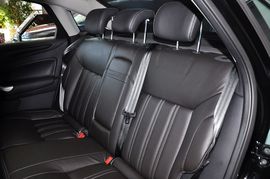 2011款长安福特蒙迪欧致胜2.0T