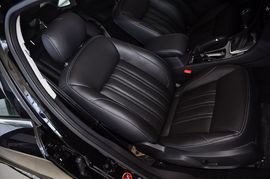 2011款长安福特蒙迪欧致胜2.0T