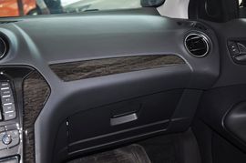 2011款长安福特蒙迪欧致胜2.0T