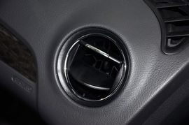 2011款长安福特蒙迪欧致胜2.0T