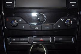 2011款长安福特蒙迪欧致胜2.0T