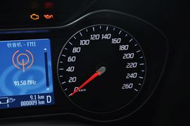 2011款长安福特蒙迪欧致胜2.0T