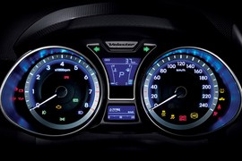 2012款现代飞思Veloster