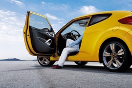 2012款现代飞思Veloster