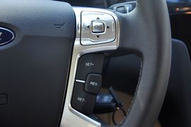 2008款福特麦柯斯S-MAX