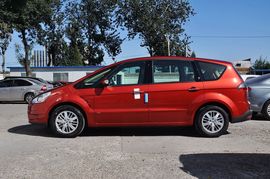 2008款福特麦柯斯S-MAX