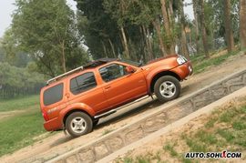 试驾07款帕拉丁