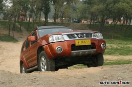 试驾07款帕拉丁