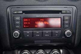 2011款奥迪TT敞篷版2.0TFSI