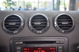 2011款奥迪TT敞篷版2.0TFSI