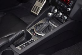 2011款奥迪TT敞篷版2.0TFSI