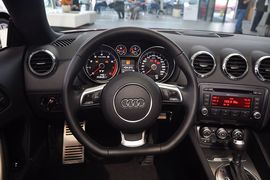 2011款奥迪TT敞篷版2.0TFSI
