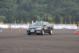 2012款全新迈腾2.0T至尊型上海试驾