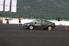 2012款全新迈腾2.0T至尊型上海试驾