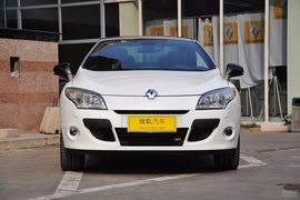   2011款雷诺梅甘娜CC 2.0L手自一体型