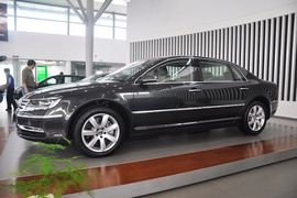 2011款大众辉腾