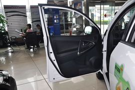 2011款一汽丰田RAV4
