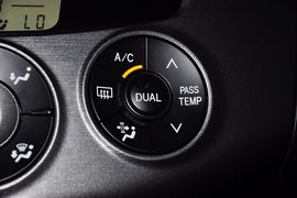 2011款一汽丰田RAV4